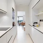 Lägenhet Luxury 2 Bed With Sea View Estepona