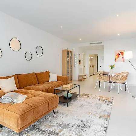 Luxury 2 Bed With Sea View