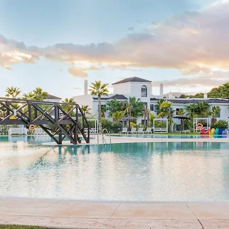 Lejlighed Luxury 2 Bed With Sea View Estepona