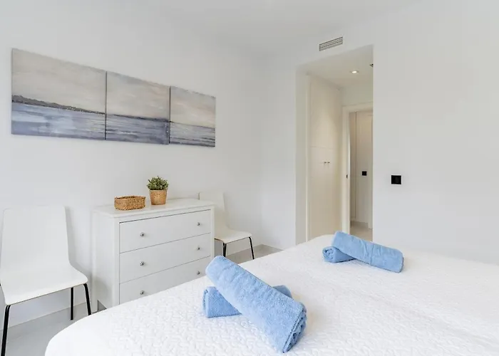 Luxury 2 Bed With Sea View 公寓